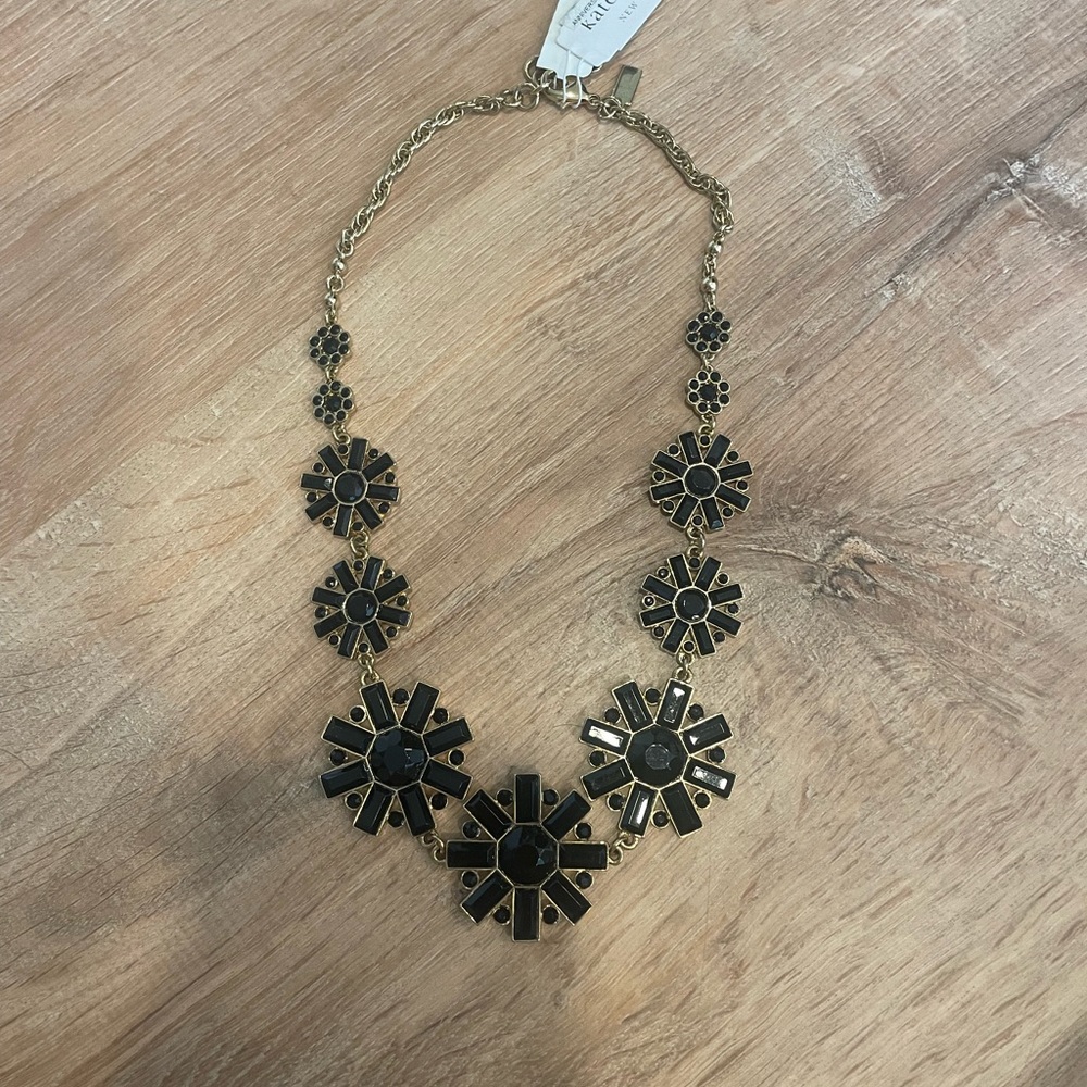 Kate spade black flower collar necklace - Picture 2 of 2
